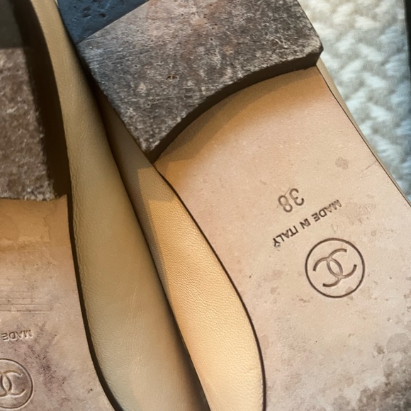 Chanel leather ballet flat cap toe hard to find - Picture 2 of 10